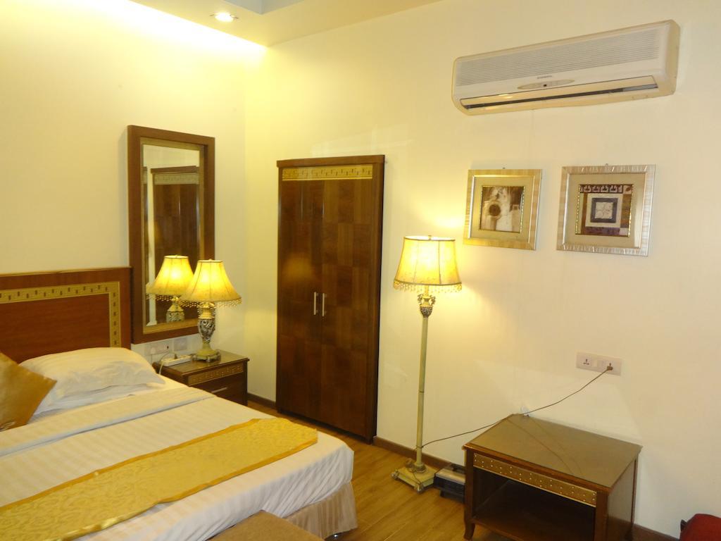 Hotel Picasso Delhi  Exterior foto