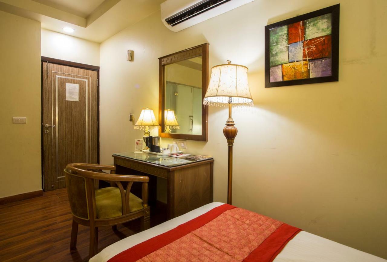 Hotel Picasso Delhi  Exterior foto